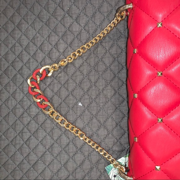 BADGLEY MISCHKA CROSSBODY W DIAMOND QUILTED & STUD - Picture 6 of 15